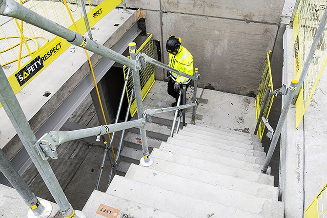 Ochranné nastavitelné spojovací tyče (Adjustable Link Bar) — SafetyRespect — fotografie 2