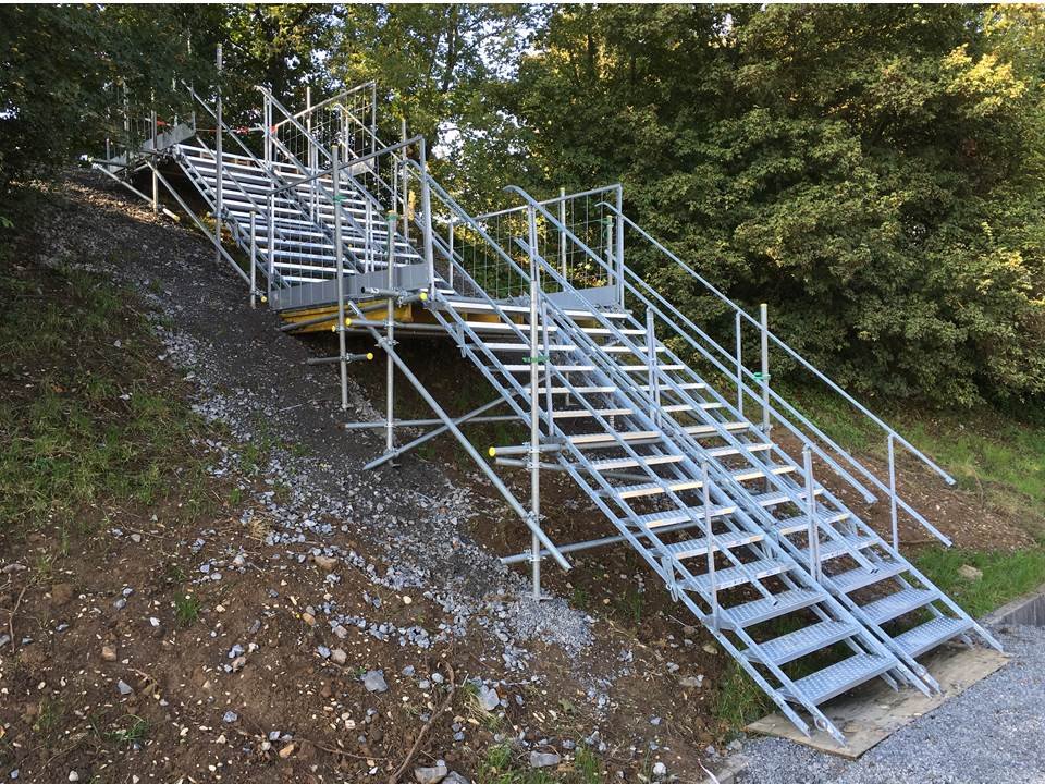 Staveništní schodiště 700 (Stairway 700) — SafetyRespect — fotografie 3